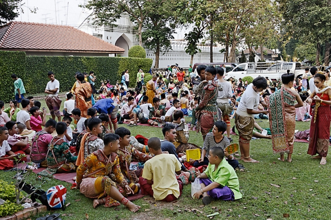 Lopburi King Narai fair-171